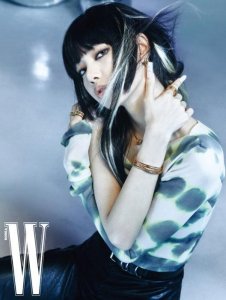 韩国女团BLACKPINK成员LISA写真风格超炫