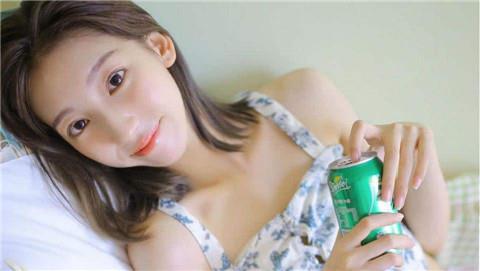 如何跟陌生女生微信聊天