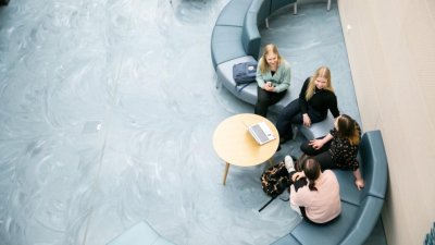 ​科学家发现 AI 能像人类一样评估社交情境，科研效率远超人工