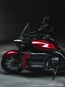 ​长城灵魂巡航摩托车官图公布：复古造型，8 缸动力