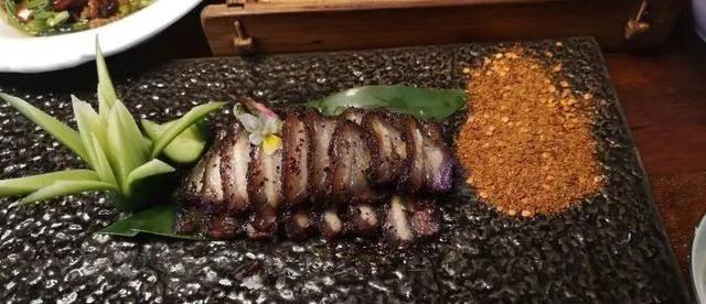 昆明十大必吃本地餐厅24小时营业（昆明这10家餐厅竟然是名人故居）(12)