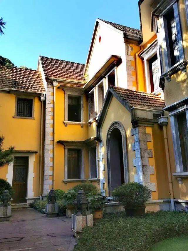 昆明十大必吃本地餐厅24小时营业（昆明这10家餐厅竟然是名人故居）(42)