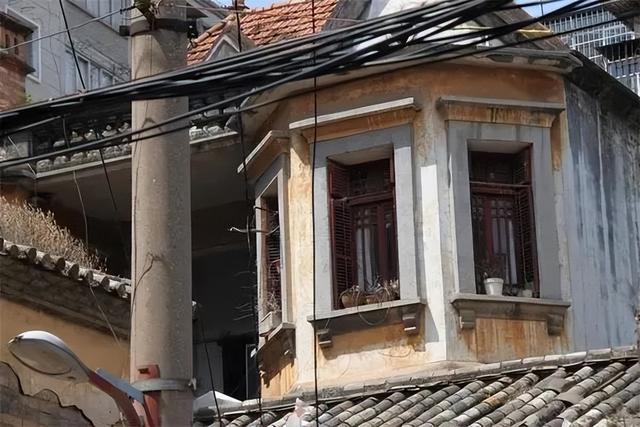 昆明十大必吃本地餐厅24小时营业（昆明这10家餐厅竟然是名人故居）(44)