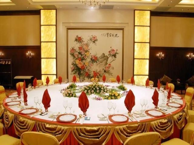 昆明十大必吃本地餐厅24小时营业（昆明这10家餐厅竟然是名人故居）(21)