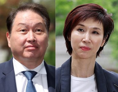 ​韩国财阀SK集团会长婚外情被判与妻子分69亿元，女方系前总统女儿，“世纪离婚