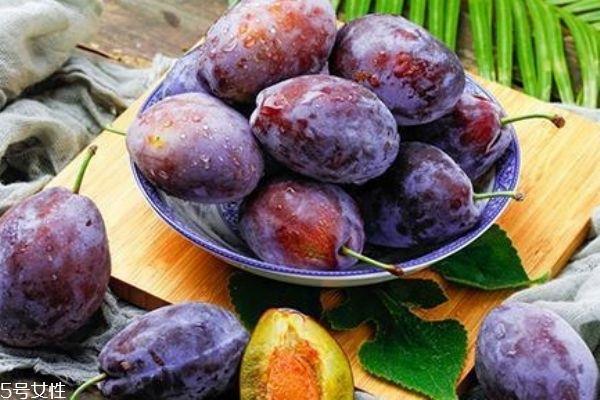 西梅软了还能吃吗 是可以吃的