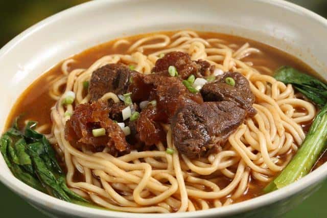 到台湾必吃的十大美食（台湾小吃排行榜前十名）