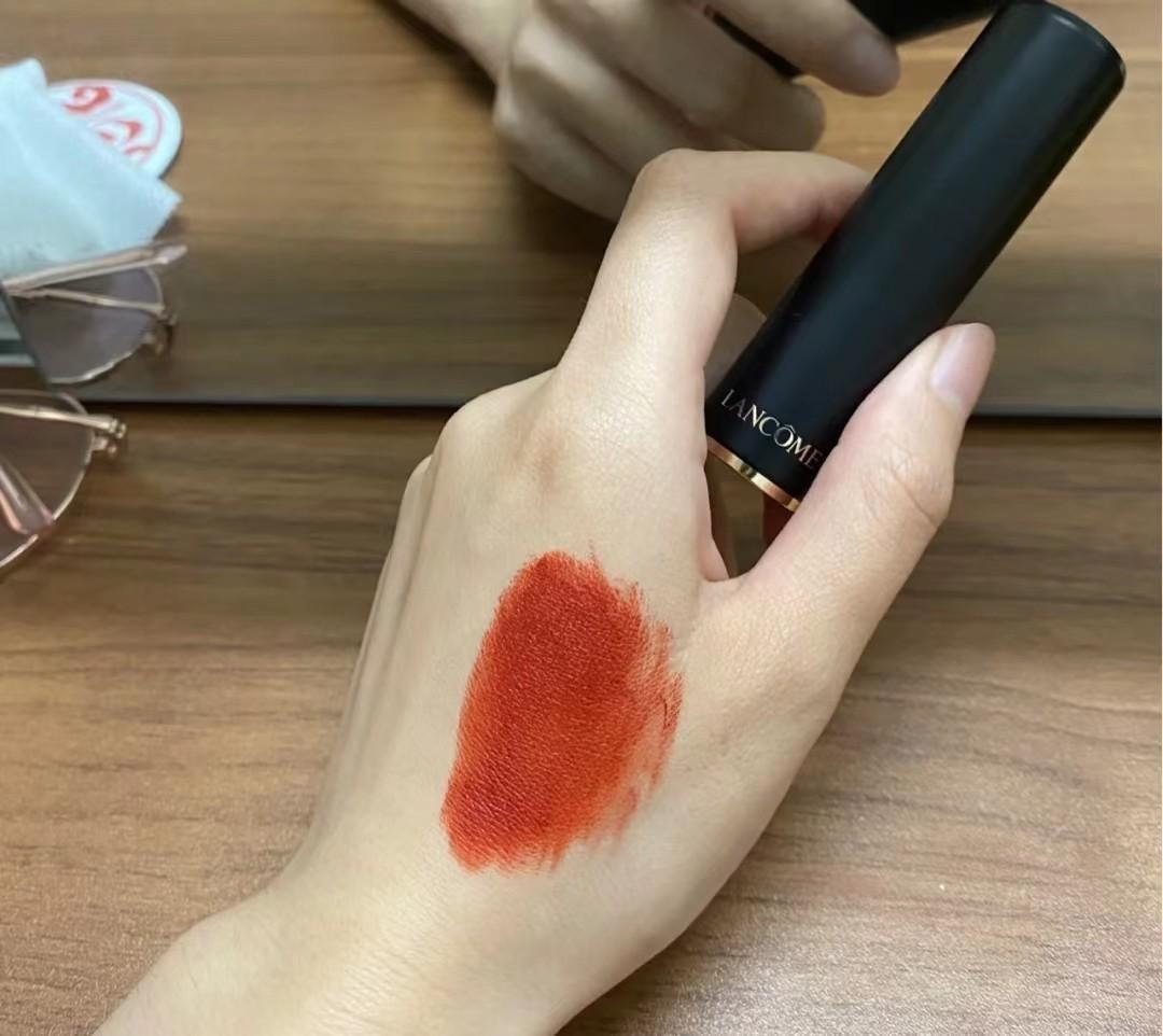 最适合黄皮的口红色号排行（黄皮肤适合什么颜色口红）(图8)