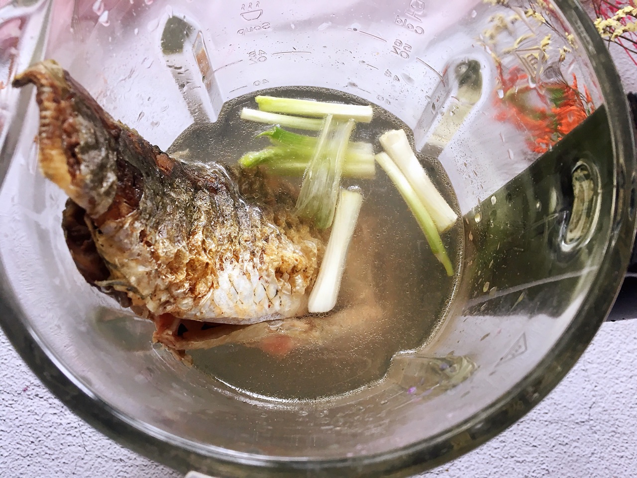 破壁机做鱼汤怎么做(手把手教你制作破壁机鱼汤)