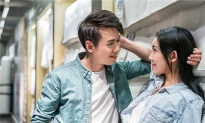 ​适合发朋友圈公布恋情的文字 朋友圈宣布恋情文案