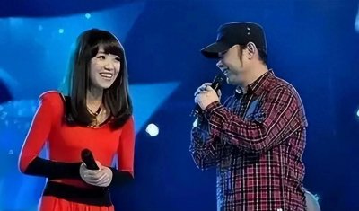 ​刀郎和云朵之间到发生了什么